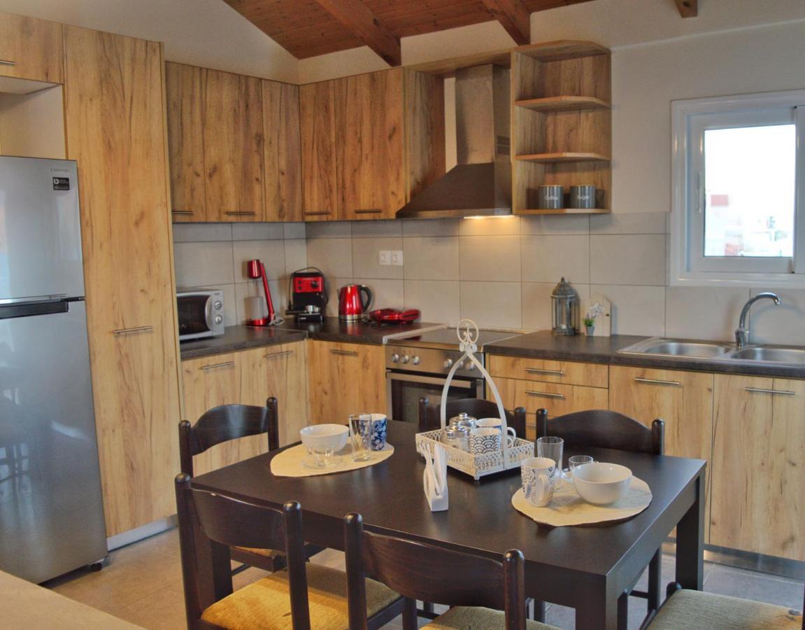Appartement La Maison Bleue à Lixouri Extérieur photo