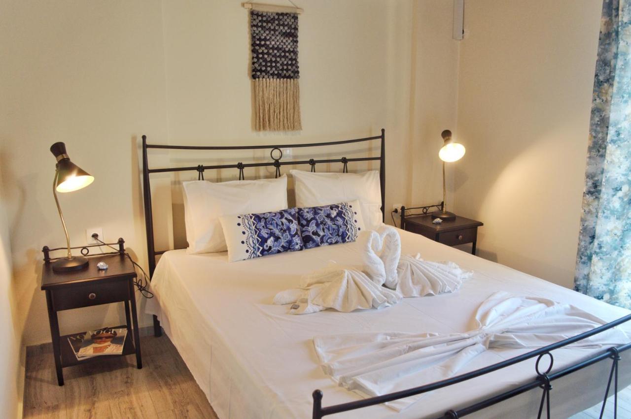 Appartement La Maison Bleue à Lixouri Extérieur photo