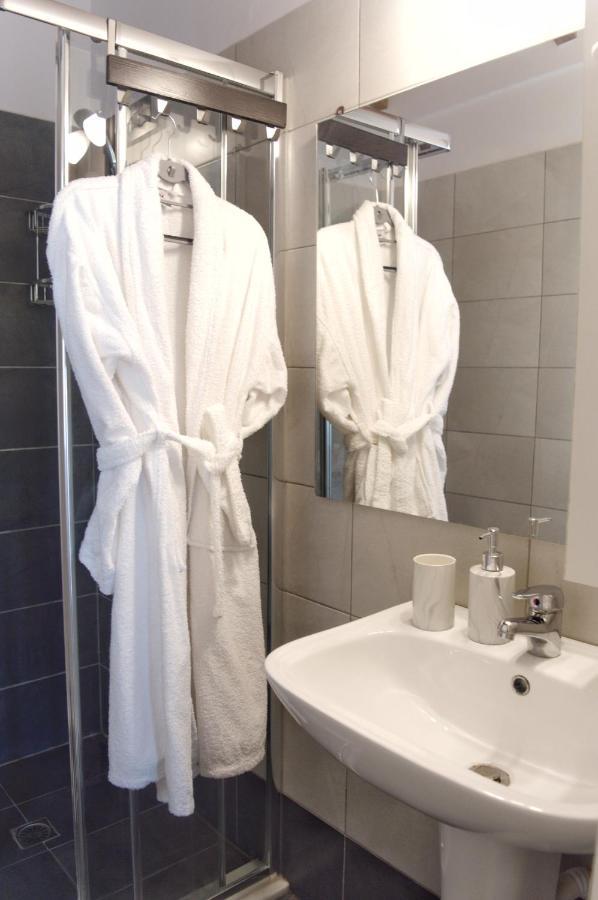 Appartement La Maison Bleue à Lixouri Extérieur photo